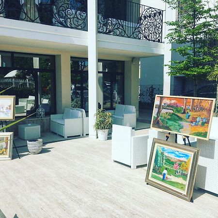 Hotel Baby B&B Milano Marittima Exteriör bild