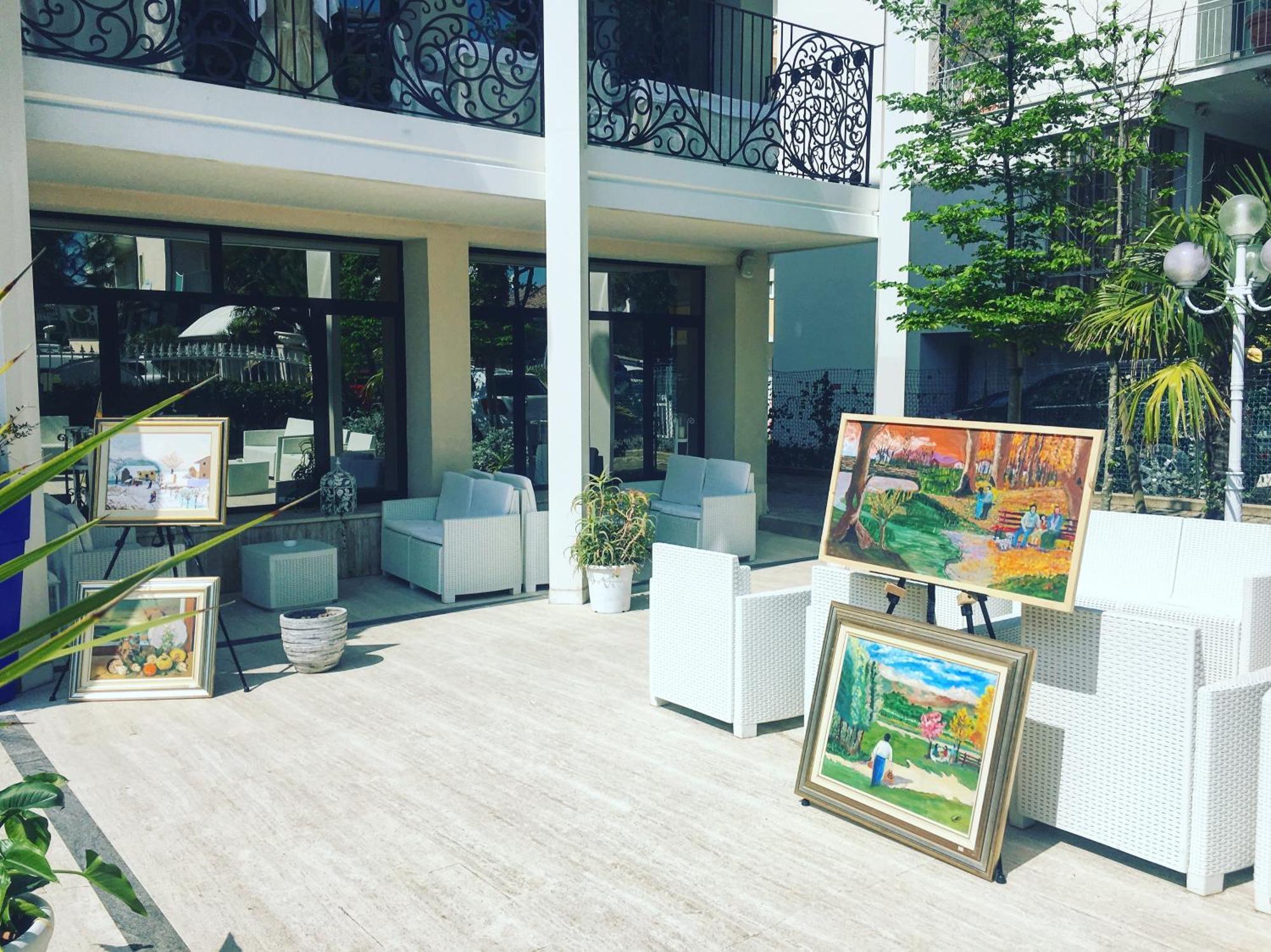 Hotel Baby B&B Milano Marittima Exteriör bild