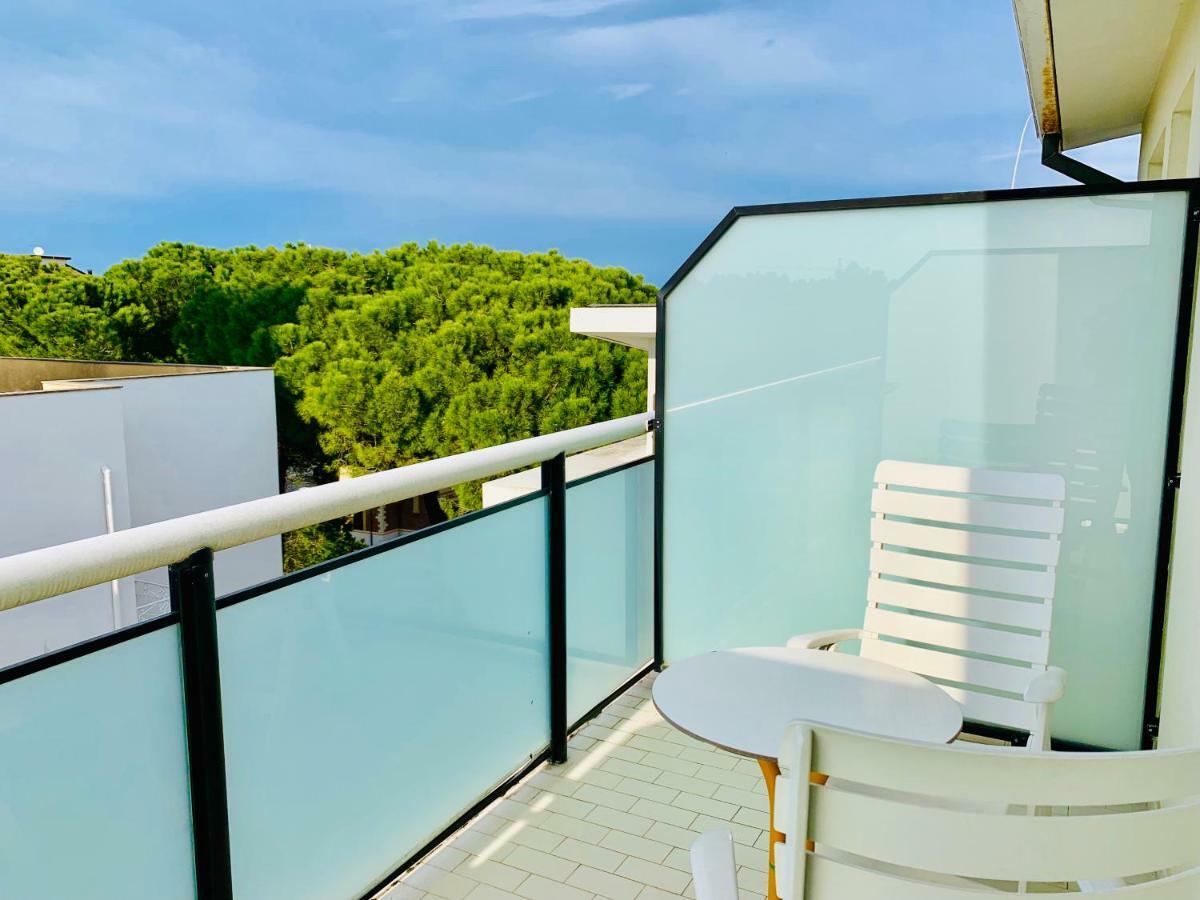 Hotel Baby B&B Milano Marittima Exteriör bild